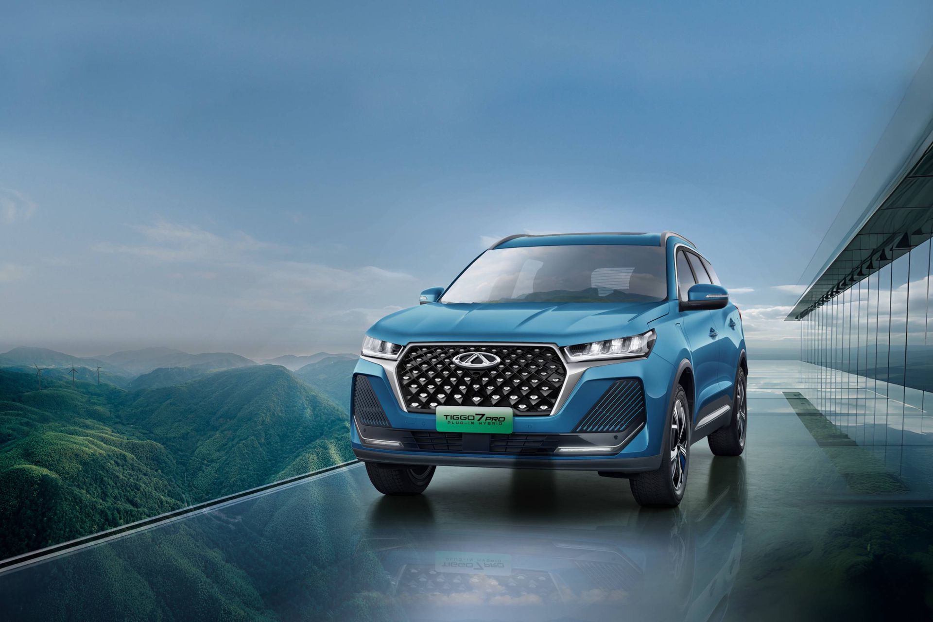 TIGGO 7 PRO<br> PLUG-IN <span class="decor-green">HYBRID</span>